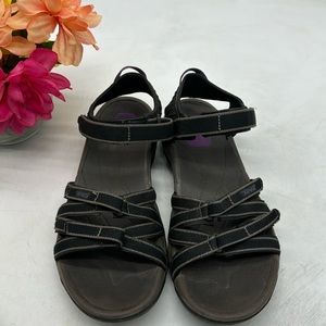 Teva Black Hiking Sandals Size 9